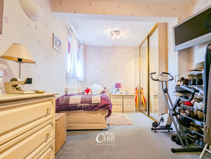 Photo 16- click for photo gallery